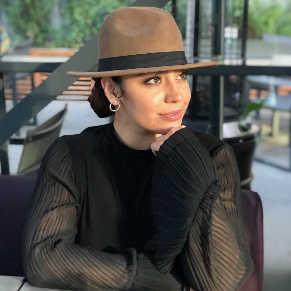 Meet your Posher, Miranda